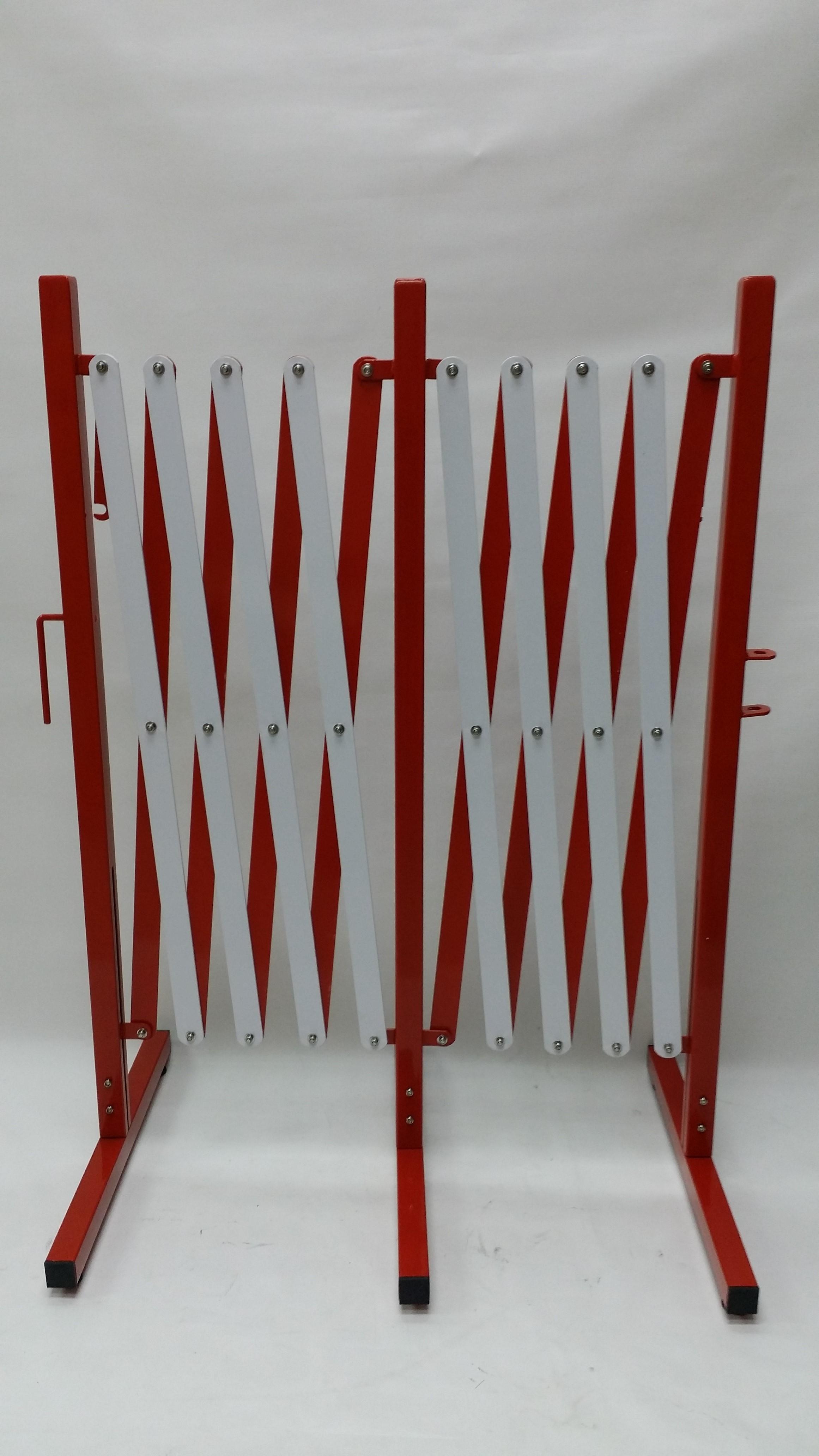 [1] Retractable Barricade Singapore Retractable Rails I LTC