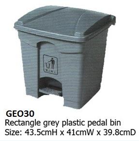 Rectangle grey plastic pedal bin - GEO30